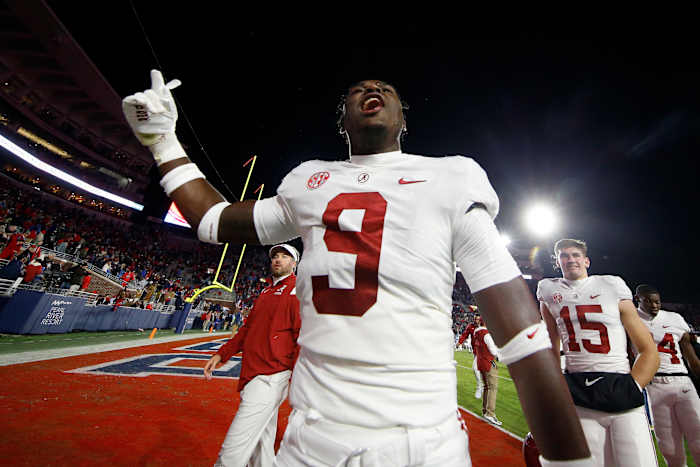 Alabama Crimson Tide defensive back Jordan Battle (9) reacts after defeating the Mississippi Rebels at Vaught-Hemingway Stadium.